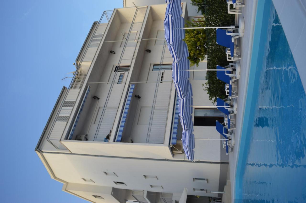 Apartments Vinka Podstrana Ngoại thất bức ảnh
